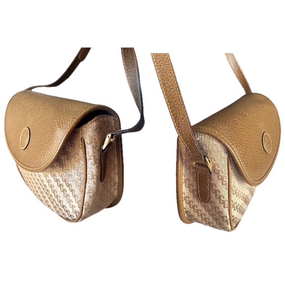 Vintage Gucci GG Jacquard Canvas Leather Crossbody Saddle Bag Italy 1980s-1990s